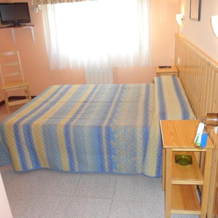 Hostal Alce Hotell Nigrán Exteriör bild