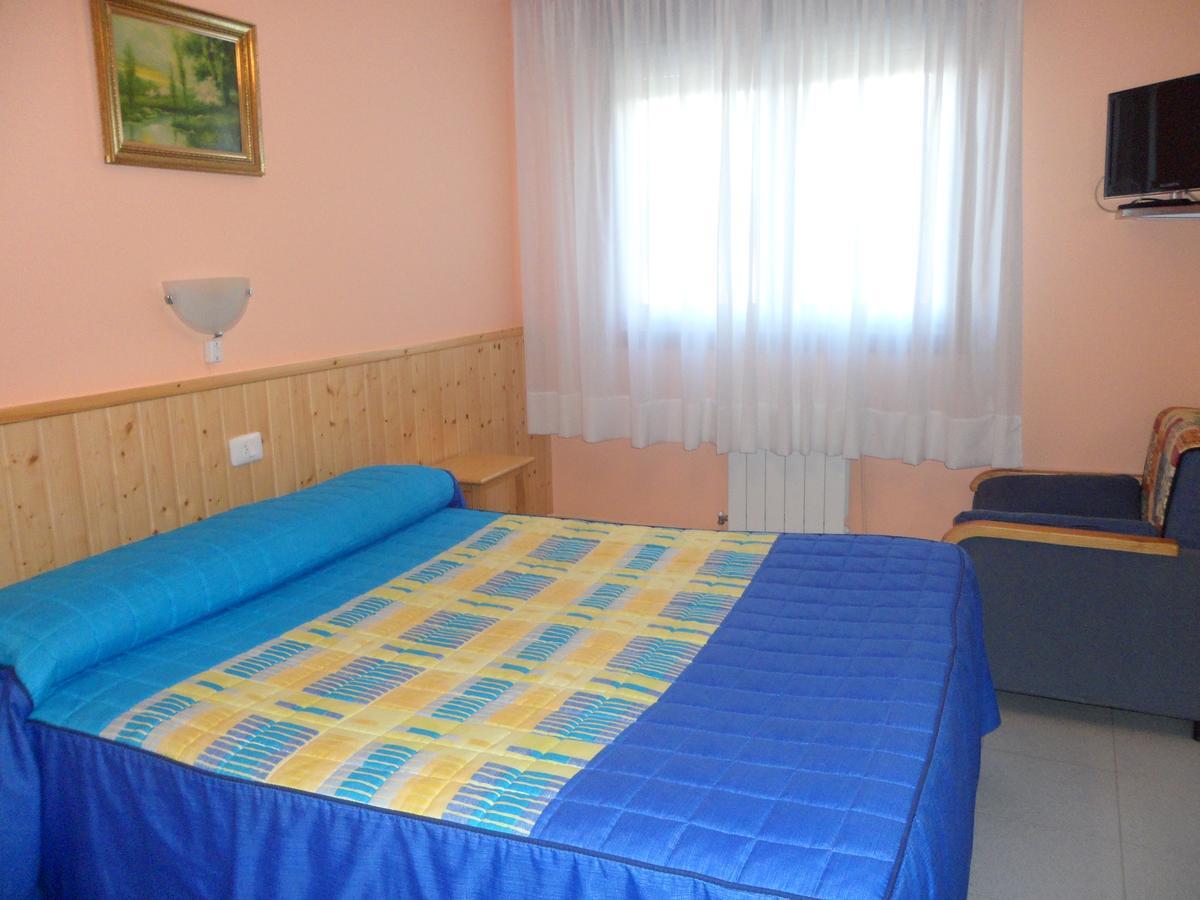 Hostal Alce Hotell Nigrán Exteriör bild