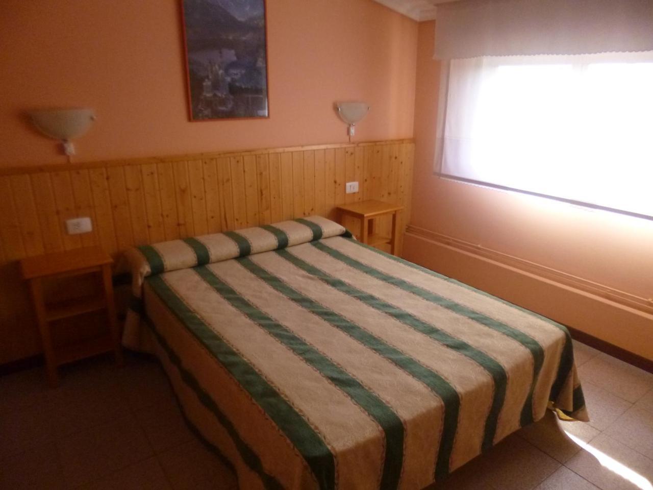 Hostal Alce Hotell Nigrán Exteriör bild
